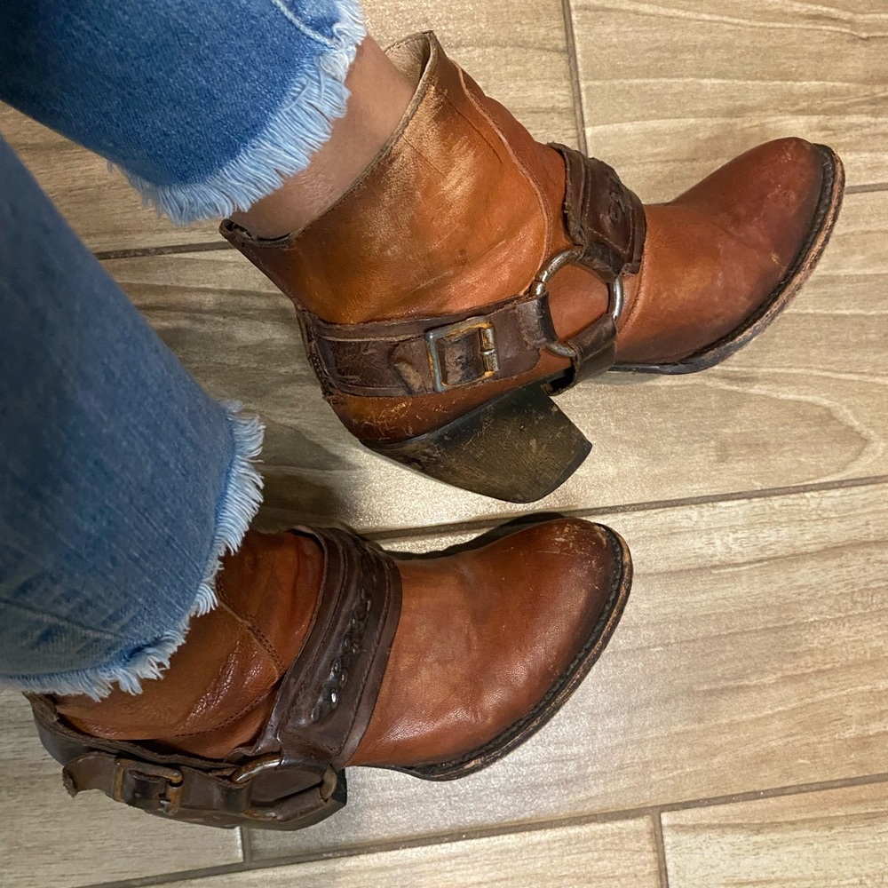 FREEBIRD by Steven distressed booty shoes women size 8 brown leather